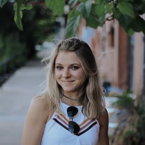 Meet your Posher, Leah